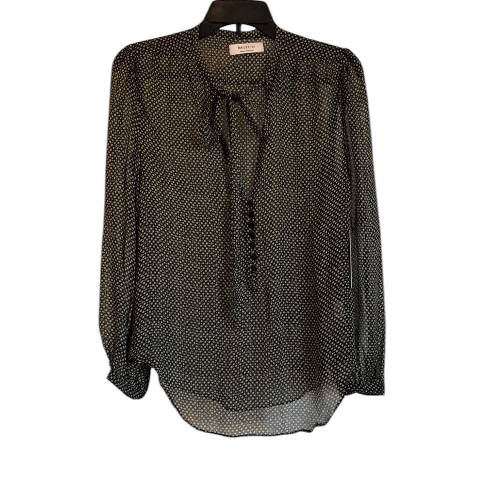 NWT Bailey 44 Womens Harlow Starry Top Sz XS Black V-Neck Tie Puff Sleeve Light